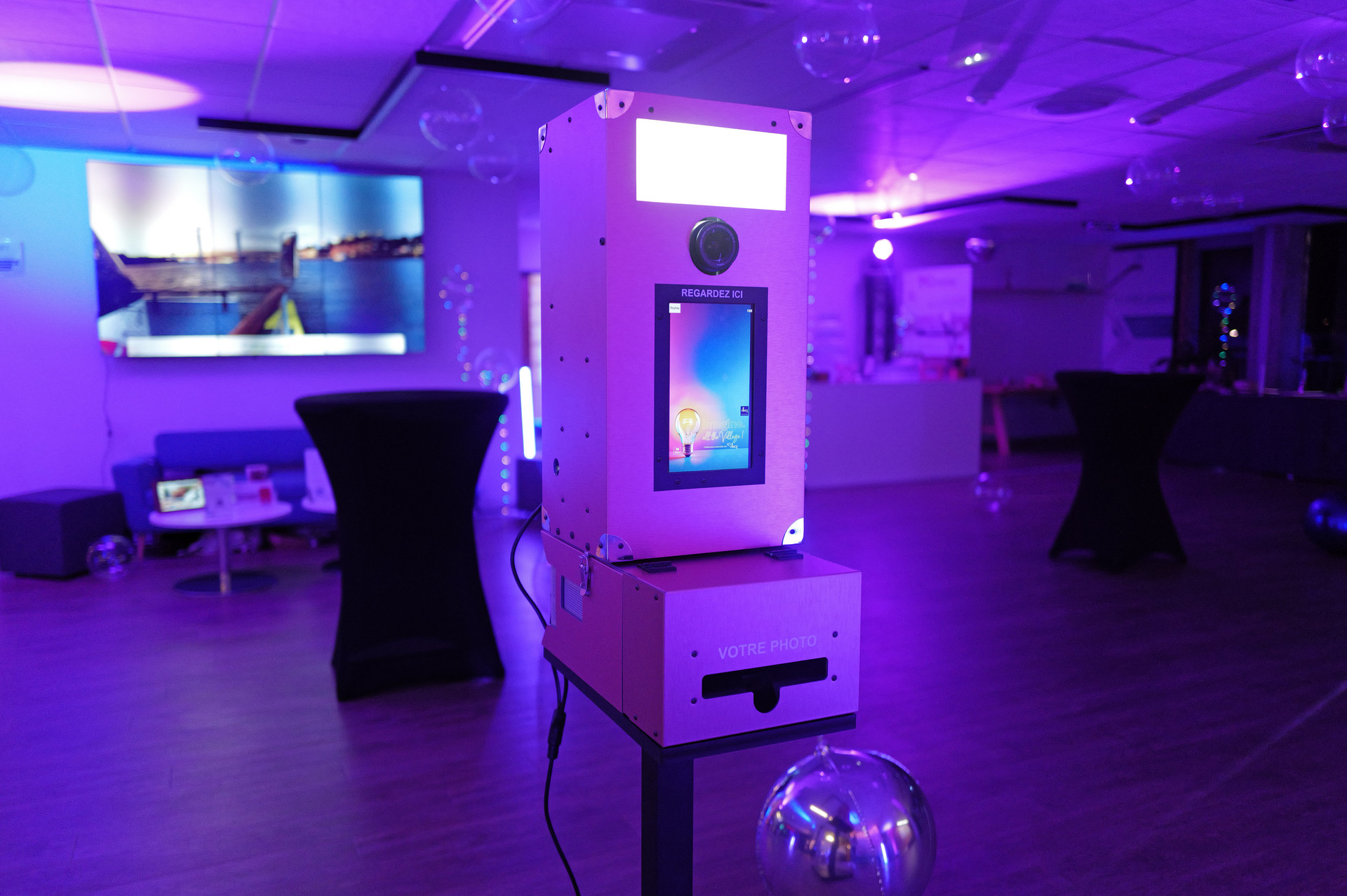 Delaunay Productions - Offres - Location Borne à Selfie Smart