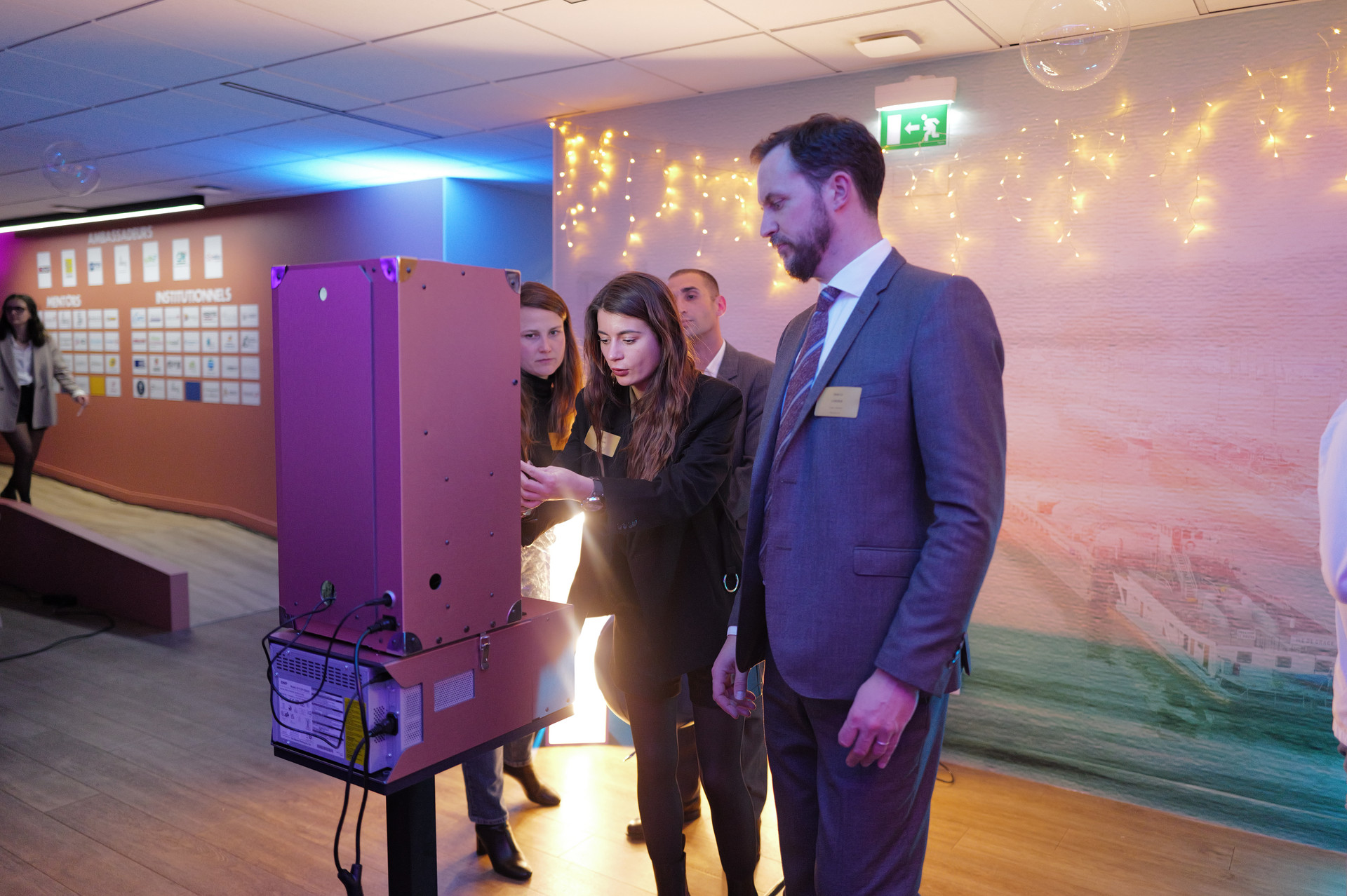 Delaunay Productions - Offres - Location Borne à Selfie Smart - image_1