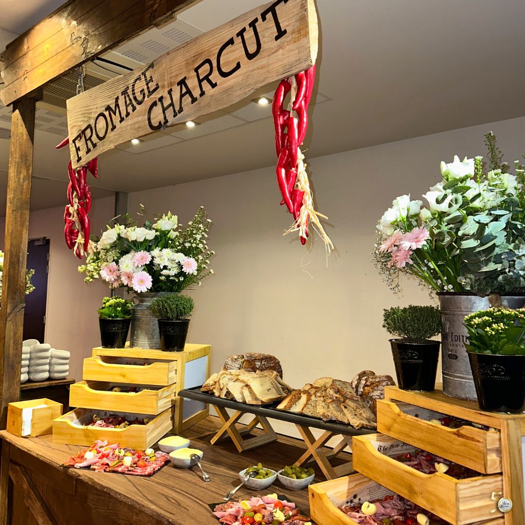 E%cc%81clairage mat buffet